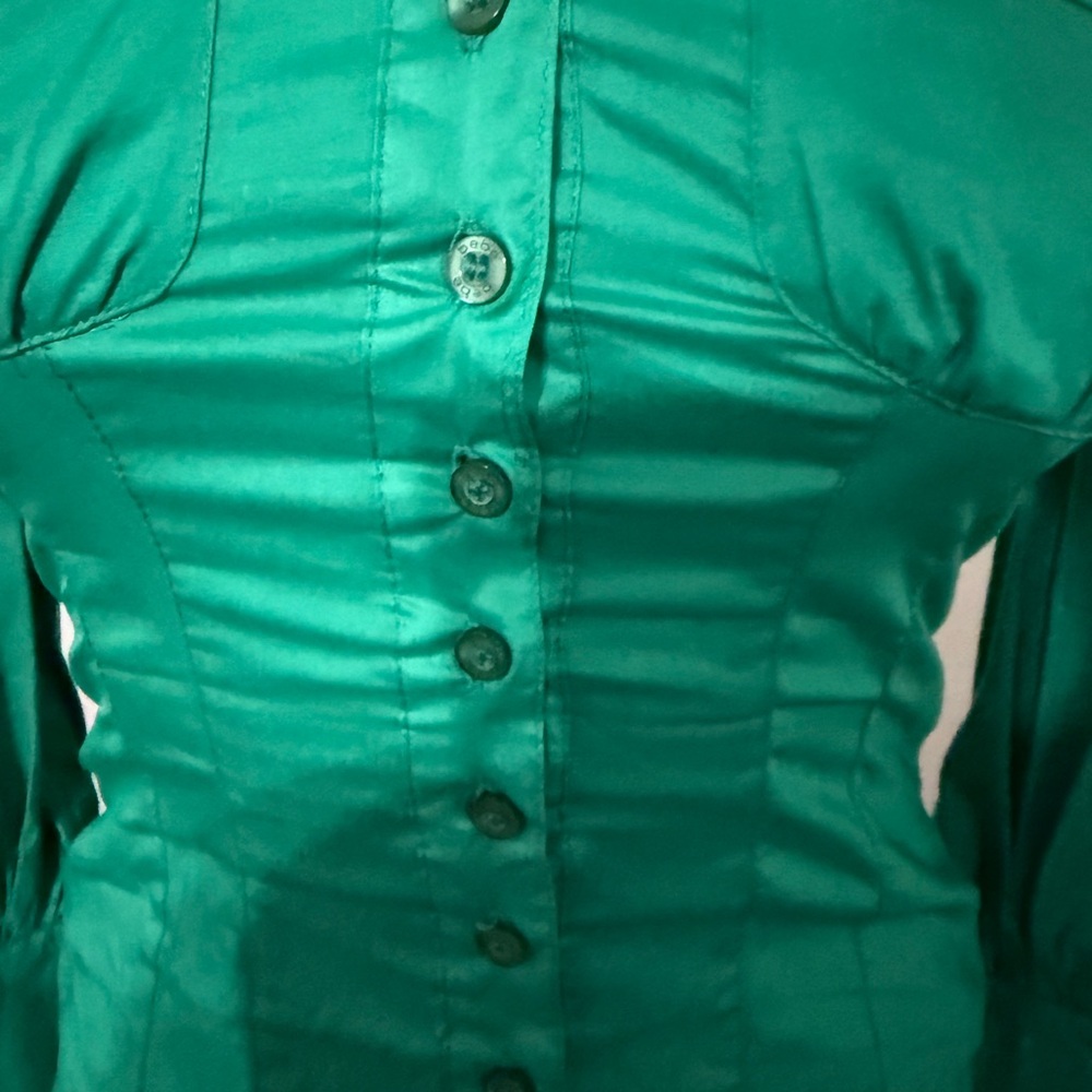 Green‎ Button-Up Women's Top - Picture 2 of 7